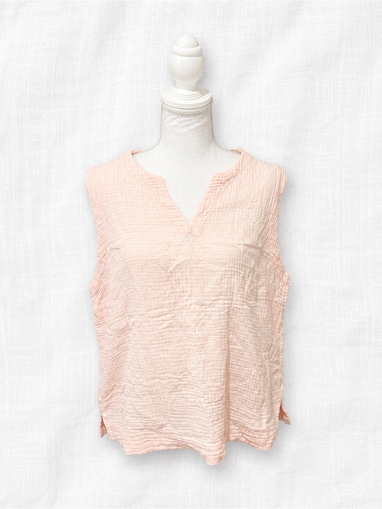 Denver Hayes Tops - Denver Hayes Peach Crinkle V-Neck Tank
